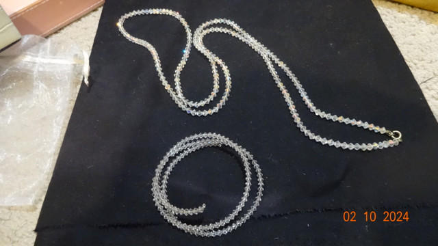 Necklace,lady, 40inch, appear like crystals,sparkly,bracelet too in Jewellery & Watches in Kelowna
