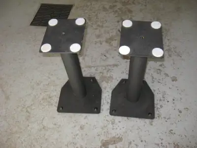 Base pour haut parleur en métal, View more