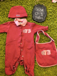 NB ROOTS 73 LAYETTE BABY SET - 0-3 MONTHS