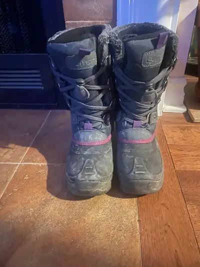 Kids Winter Boots - Size 4, View more