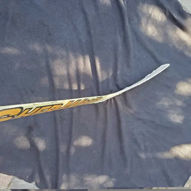 Sr. ShER-WOD Feather-Lite Goalie Stick Hockey Stick in Hockey in Barrie - Image 5