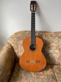 Guitare Ramirez R4