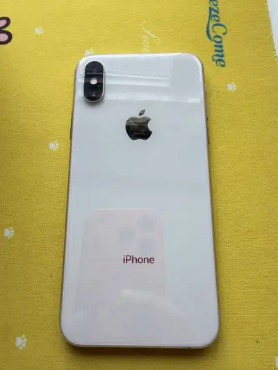iPhone xs 256G x2 available , View more