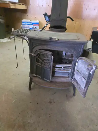 wood stove and chimeny, View more