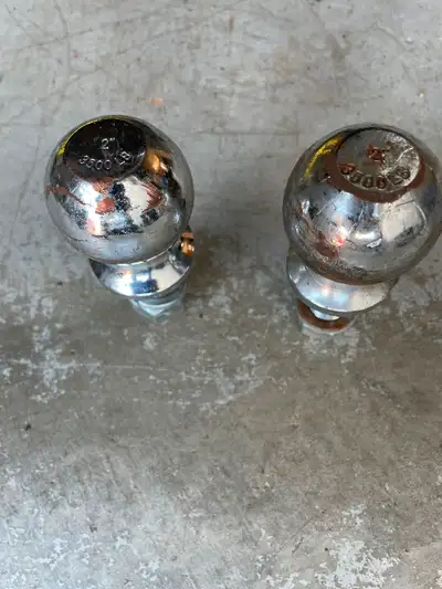 2” Trailer Balls. 3500 lbs rating Complete with threaded shanks and nuts Older relative no longer ne...