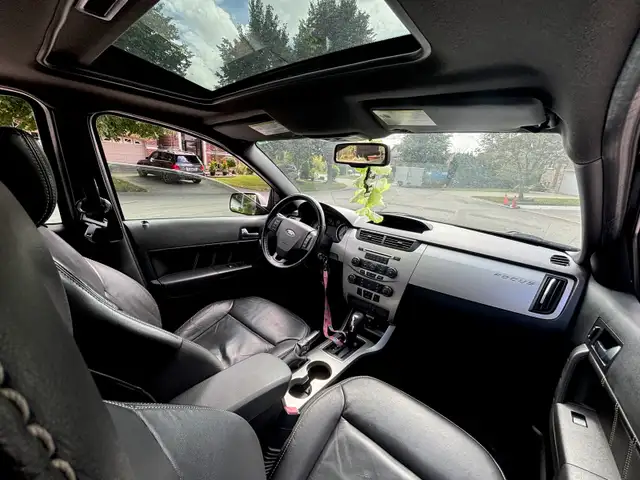 2010 Ford Focus SEL * Low Kms * Automatic 575591432680919046