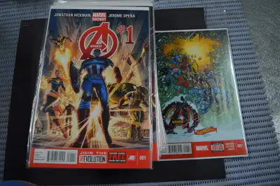 Marvel comics Avengers 1-42, 44, 2013, View more