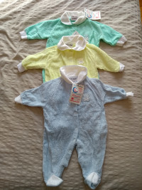 Vêtements pour bébé / baby clothes 100% neuf / 100% new