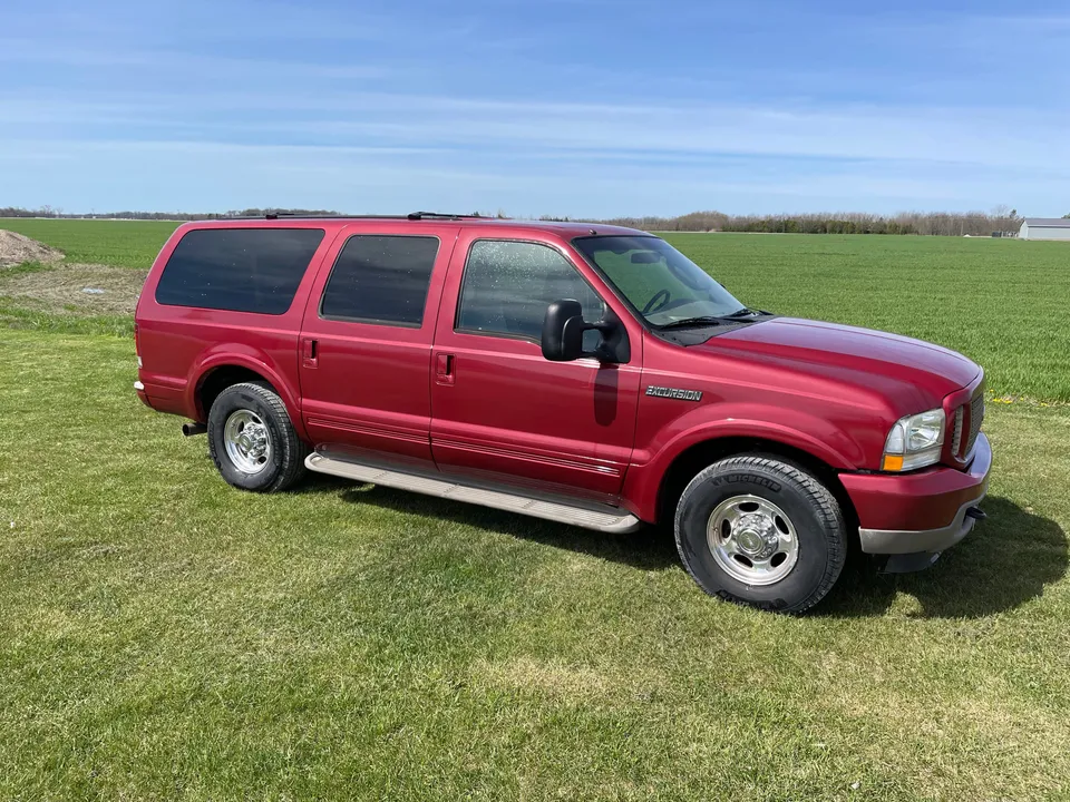 2003 ford excursion.