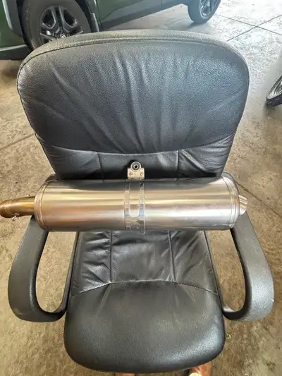 Excellent condition. No dings. 250 dollars.