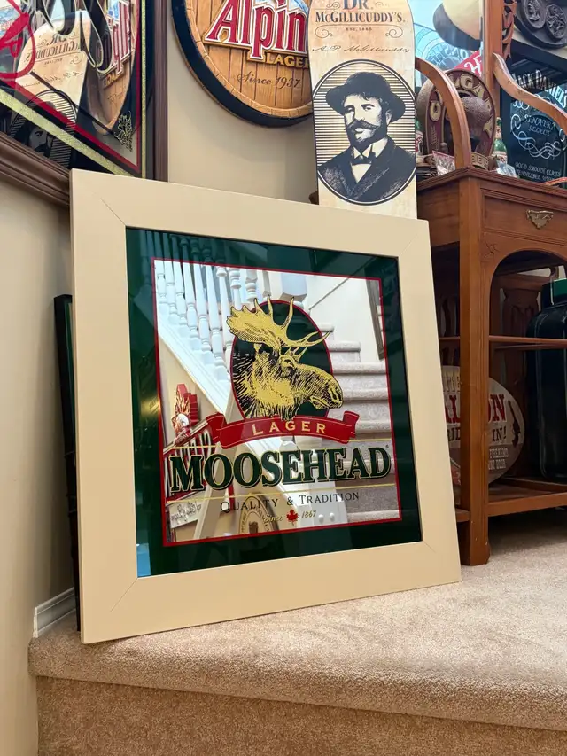 Vintage Moosehead Beer Bar Mirror Mint Condition  in Arts & Collectibles in Calgary - Image 7