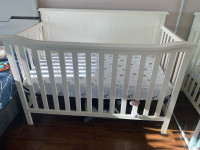 Baby Crib with clean mattress