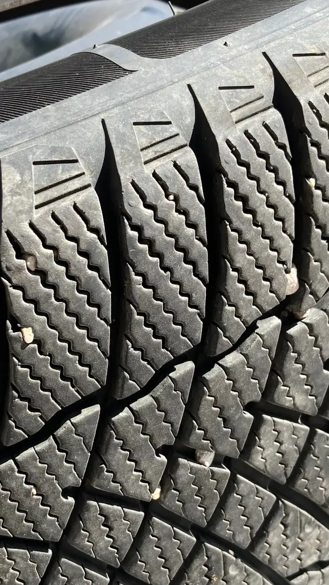 17” Snow tires on rims in Tires & Rims in Owen Sound - Image 5