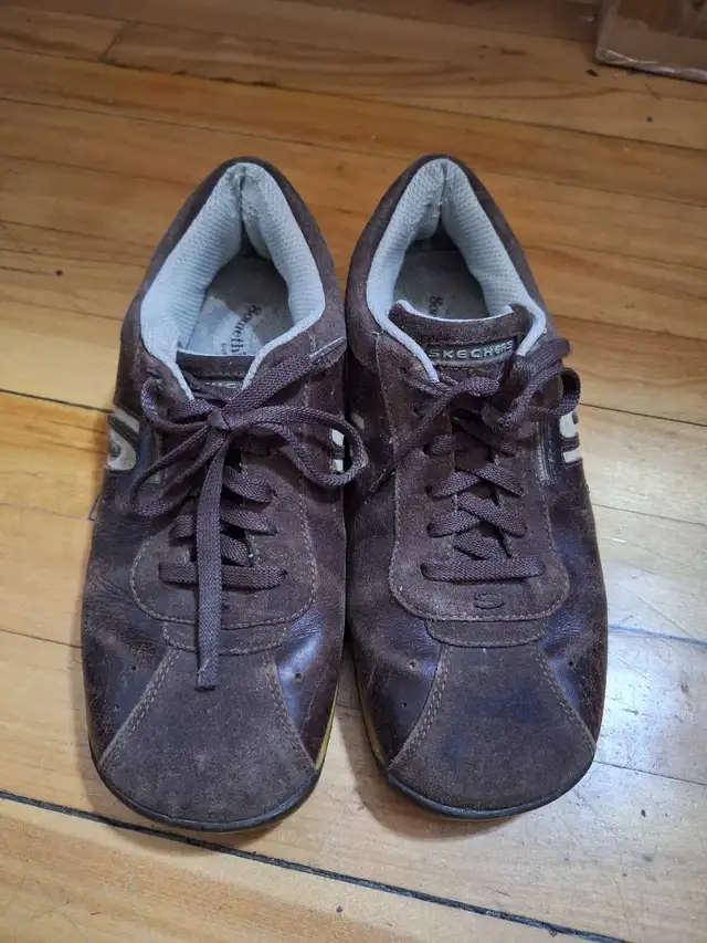 Sketchers women shoes/souliers in Women's - Shoes in City of Montréal - Image 3