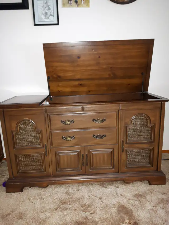 Electrohome Stereo528038434052526082