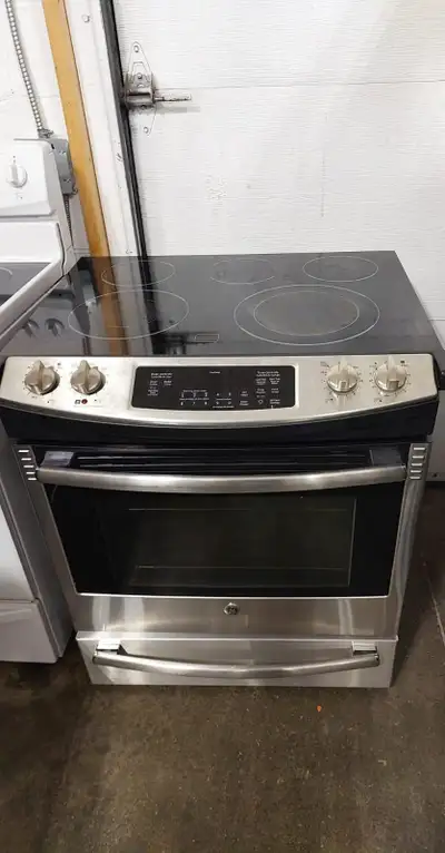 Stove - 30 GE -  Electric Range -Glass Top - SS - Used, View more