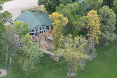 Lakefront Cottage - Lake MB - 2-night minimum, View more