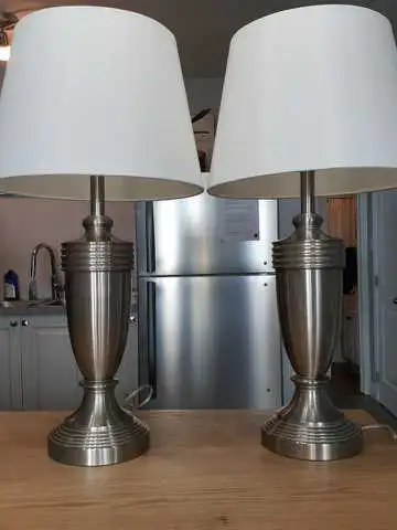 Table Lamps in Indoor Lighting & Fans in Owen Sound - Image 2