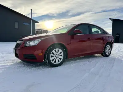 2011 Chevrolet Cruze. Low km! Clean title Fresh safety No leaks Aftermarket remote starter Winter ti...