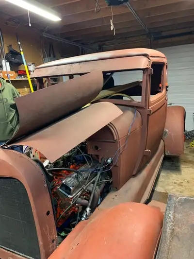 1929 Ford Coupe Needs finishing ( I just don’t have the time anymore) I have most of the parts 350 m...