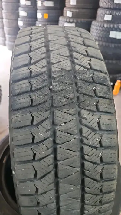 4 pneus d'hiver P215/65/16 98H Bridgestone Blizzak WS-90 34.5% d'usure, mesure 8-8-8-8/32 215/65/16,...