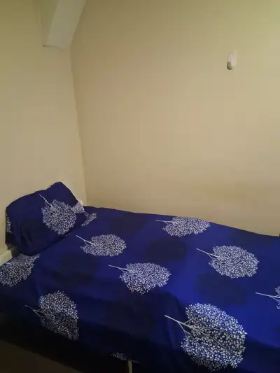 Furnished room with free wifi, free bed, free reading table and chair, free utilities all inclusive,...