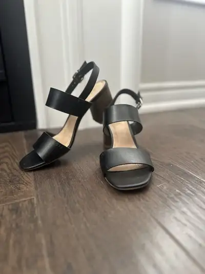 OLD NAVY - women’s shoes - size 8, View more