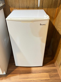 Refrigerator for sale