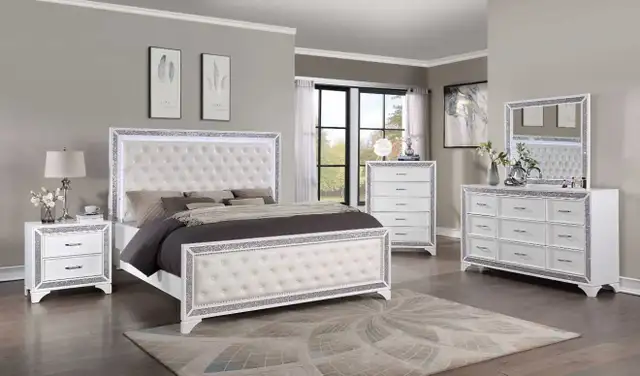 meuble en promotion. Furniture sale in Beds & Mattresses in City of Montréal - Image 10