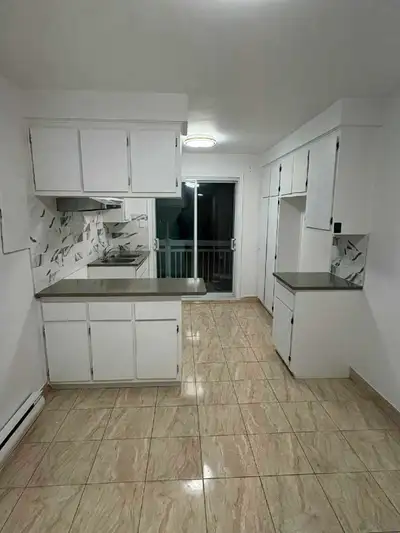 41/2    a louer  immédiatement  hospital Rosemont maisonneuve , View more