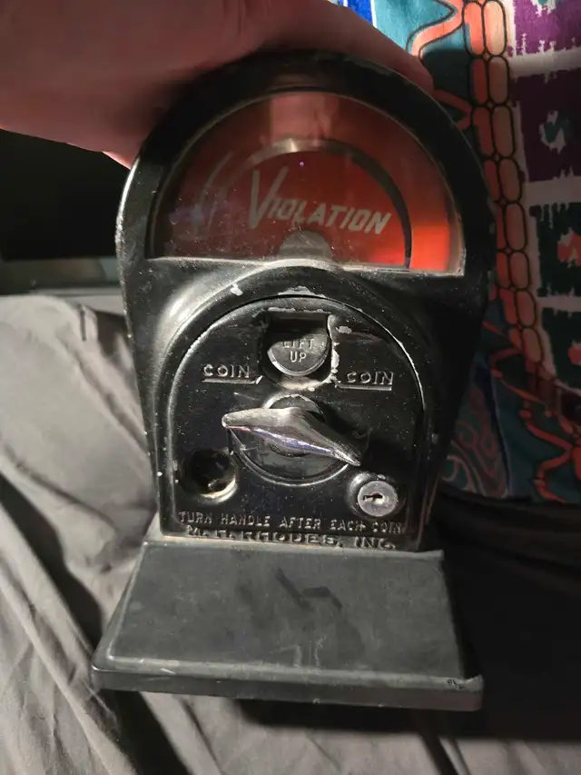 Parking Meter in Arts & Collectibles in Saskatoon - Image 6