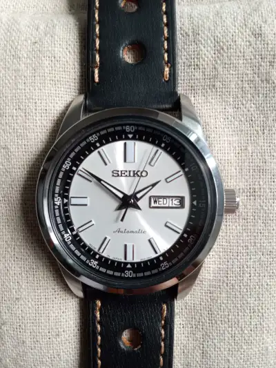 Here are some details: * Brand: Seiko * Model: SARV (with date in English and Japanese) * Movement:...