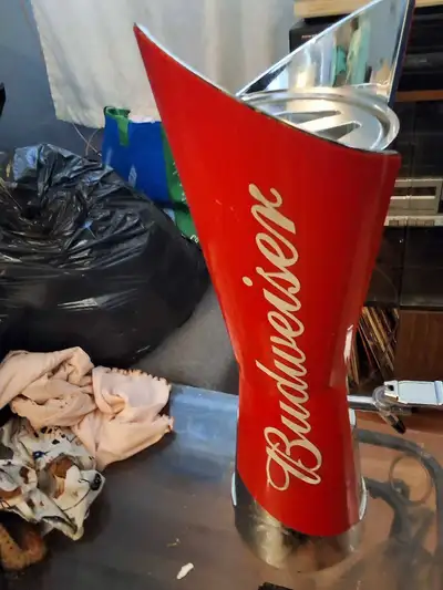 Distributeur de Bière Budweiser, View more
