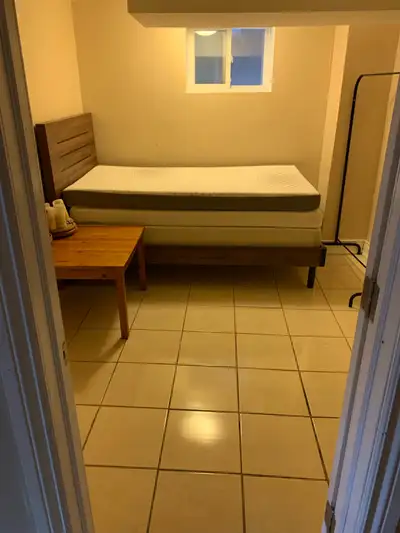 Room for rent!