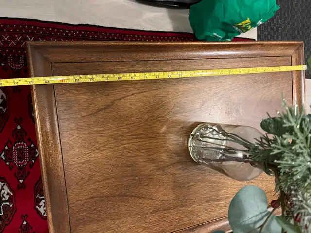 Wooden End Table in Coffee Tables in City of Toronto - Image 4
