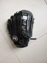 Baseball glove (TPS)