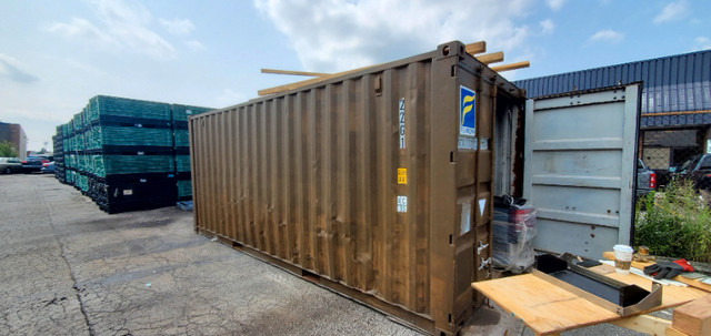 Shipping container filled filled with equipment in Industrial Kitchen Supplies in Mississauga / Peel Region - Image 3