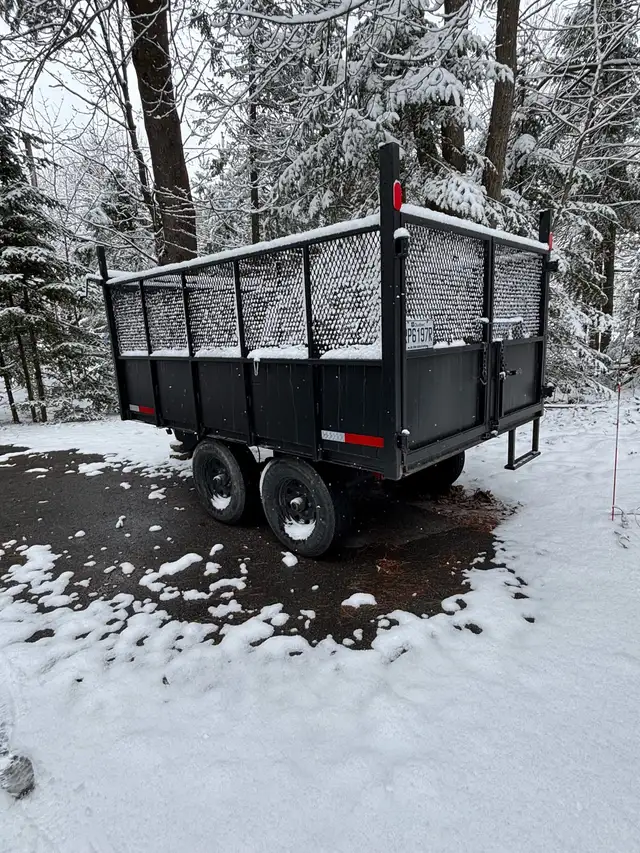 dumping trailer/remorque dompeuse: 5’6” x 10’ in Cargo & Utility Trailers in West Island - Image 3