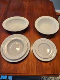 Noritake Whitecliff Dinnerware set