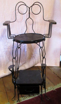 Victorian Twisted Wire Shoeshine Chair in Good Condition