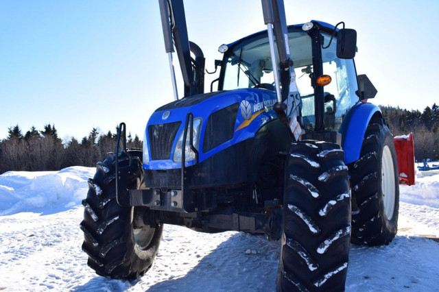 Tracteur New Holland T4 100 2016 dans Équipement agricole  à Saguenay - Image 3