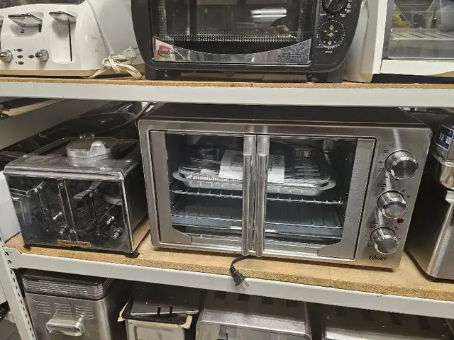 For Sale: Bulk of Ovens - Ideal for Restaurants and  Bakeries in Stoves, Ovens & Ranges in City of Halifax - Image 4