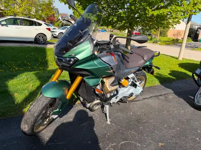 2023 Moto Guzzi V100 Mandello S – Premium Italian Sport-Tourer Highlights: • 1042cc longitudinal V-T...