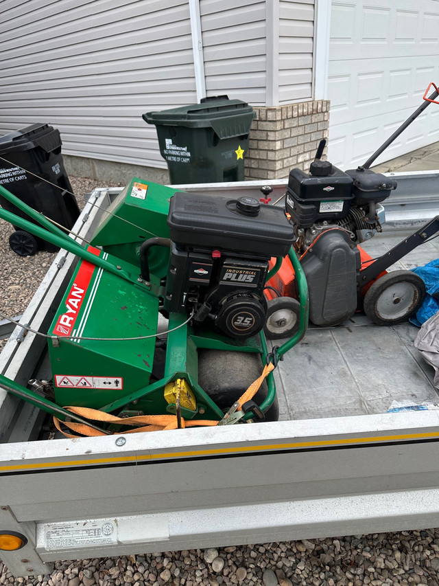 Aerator Power Rake in Lawnmowers & Leaf Blowers in Strathcona County