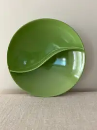 MELMAC  SERVING BOWL  DIVIDED IN GREEN-USED