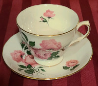 Beautiful Royal Vale Bone China Tea Cup & Saucer