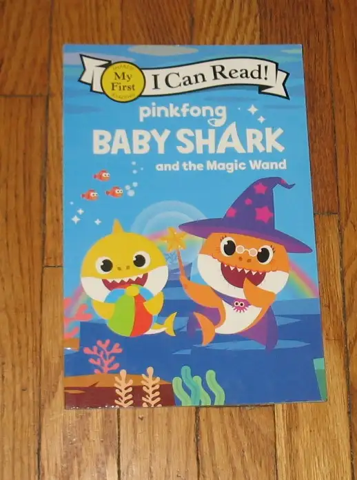 Baby Shark books(5) and Baby Shark singing puppet in Children & Young Adult in Norfolk County - Image 5