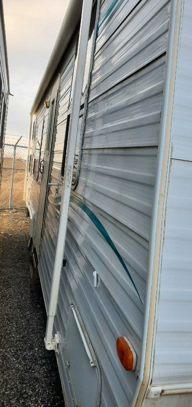 2001 Frontier camper Travel Trailers & Campers Grande Prairie Kijiji