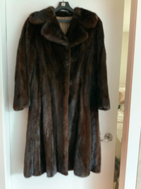 Gorgeous knee length mink coat