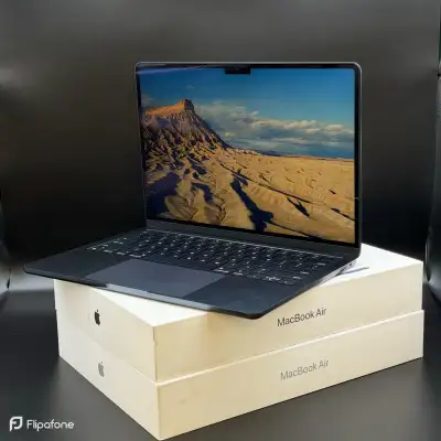 Apple MacBook Air M4 15" 512GB 16GB / MacBook Air M3 13" 256GB 8, View more
